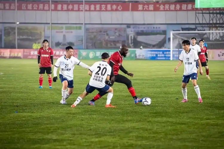 德国乙级联赛：汉堡 VS 达姆施塔特